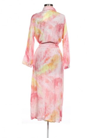 Рокля Rich & Royal, Размер L, Цвят Многоцветен, Цена 189,99 лв.