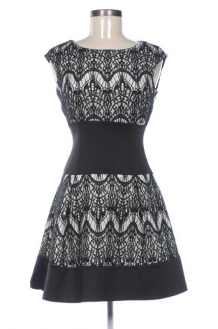 Kleid Rinascimento, Größe S, Farbe Mehrfarbig, Preis € 42,00