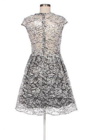 Рокля Rinascimento, Размер L, Цвят Многоцветен, Цена 66,99 лв.