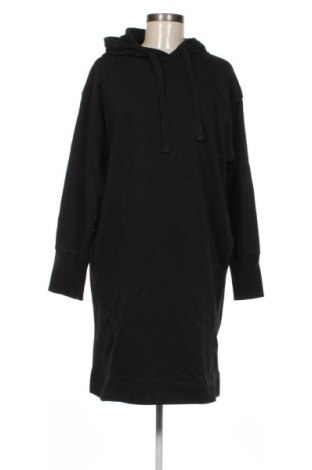 Ruha S.Oliver, Méret M, Szín Fekete, Ár 27 669 Ft