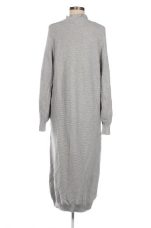 Рокля S.Oliver, Размер XL, Цвят Сив, Цена 39,99 лв.