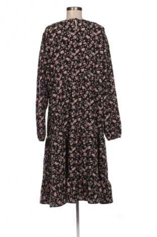 Рокля SHEIN, Размер XXL, Цвят Многоцветен, Цена 36,99 лв.