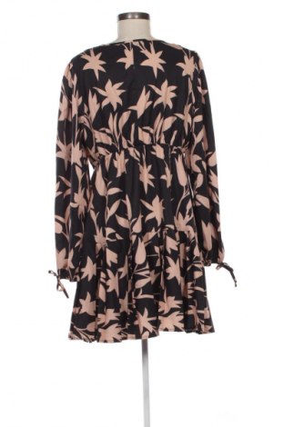 Šaty  SHEIN, Veľkosť L, Farba Viacfarebná, Cena  19,95 €