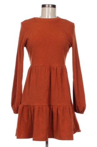 Рокля SHEIN, Размер M, Цвят Оранжев, Цена 16,99 лв.