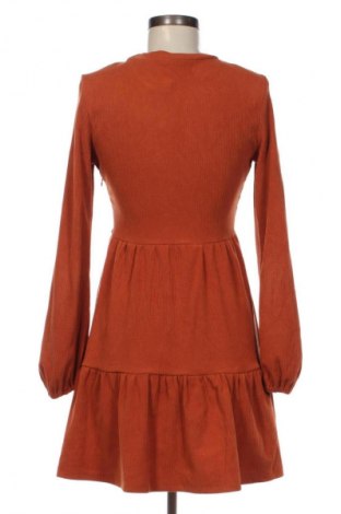 Рокля SHEIN, Размер M, Цвят Оранжев, Цена 16,99 лв.