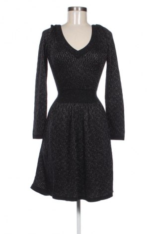 Рокля Sandro, Размер M, Цвят Многоцветен, Цена 114,00 лв.