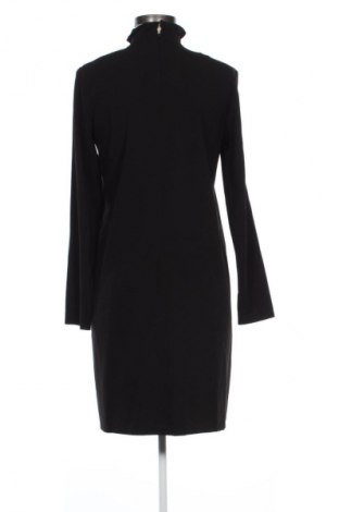 Рокля Set, Размер S, Цвят Черен, Цена 82,11 лв.