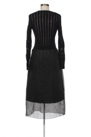 Šaty  Silvian Heach, Velikost M, Barva Černá, Cena  769,00 Kč