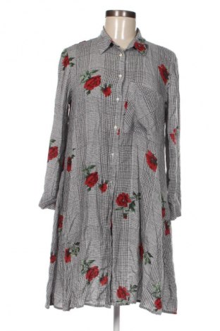 Kleid Stradivarius, Größe M, Farbe Mehrfarbig, Preis € 31,19