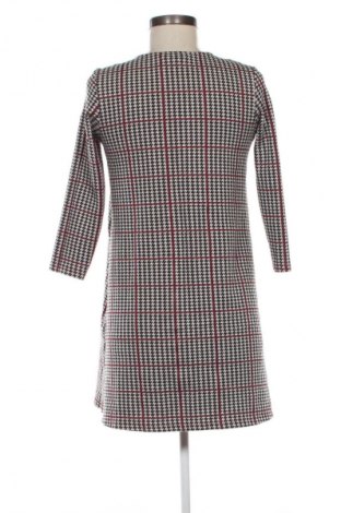 Šaty  Stradivarius, Veľkosť M, Farba Viacfarebná, Cena  19,95 €