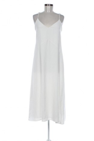 Рокля Stradivarius, Размер L, Цвят Бял, Цена 39,14 лв.