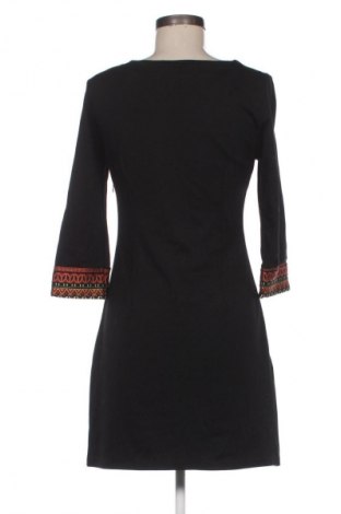 Sukienka Sweet Miss, Rozmiar S, Kolor Czarny, Cena 89,89 zł