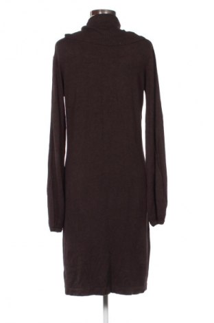 Ruha TCM, Méret M, Szín Barna, Ár 7 800 Ft