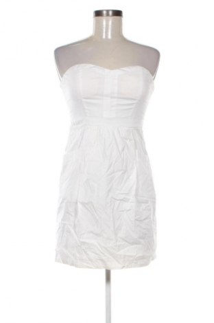 Рокля Tally Weijl, Размер S, Цвят Бял, Цена 39,14 лв.