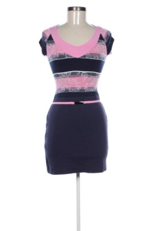 Рокля Tara, Размер S, Цвят Многоцветен, Цена 39,00 лв.