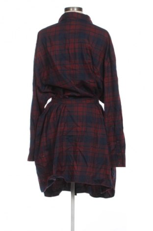 Kleid Tommy Jeans, Größe 5XL, Farbe Mehrfarbig, Preis € 167,99