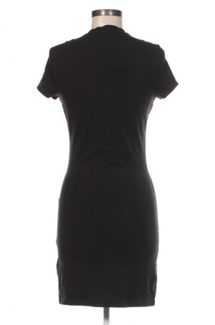 Рокля Tommy Jeans, Размер S, Цвят Черен, Цена 157,99 лв.