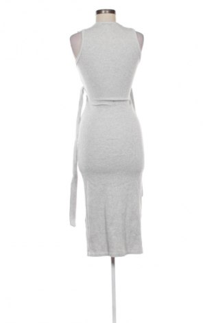 Kleid Topshop, Größe M, Farbe Grau, Preis € 24,55