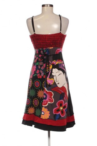 Рокля Unbranded, Размер M, Цвят Многоцветен, Цена 39,10 лв.