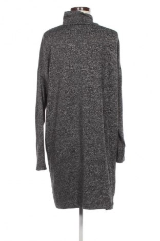 Рокля Uniqlo, Размер L, Цвят Сив, Цена 22,99 лв.