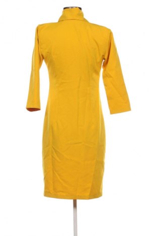 Рокля Up!, Размер M, Цвят Жълт, Цена 47,88 лв.