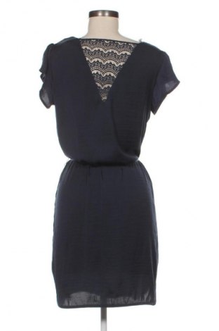 Рокля VILA, Размер S, Цвят Син, Цена 27,37 лв.