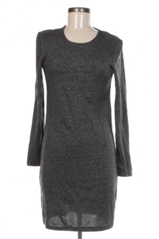 Kleid Vero Moda, Größe M, Farbe Grau, Preis 10,99 €