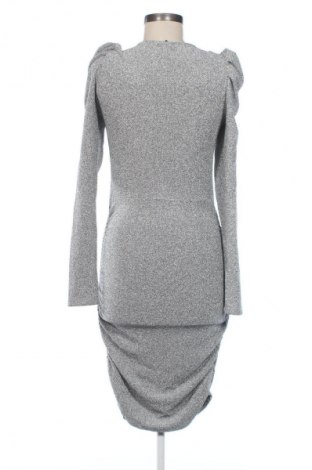 Sukienka Vero Moda, Rozmiar M, Kolor Srebrzysty, Cena 110,34 zł