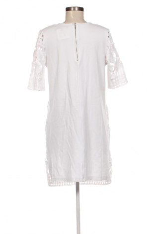 Φόρεμα Xoxo, Μέγεθος XL, Χρώμα Λευκό, Τιμή 14,77 €