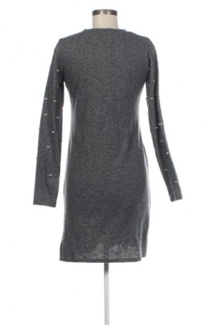 Šaty  Yessica, Velikost S, Barva Šedá, Cena  89,00 Kč