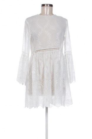 Rochie Zara, Mărime M, Culoare Alb, Preț 71,00 Lei