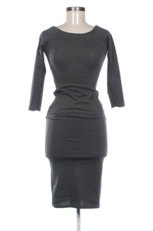 Rochie Zara, Mărime S, Culoare Gri, Preț 71,00 Lei