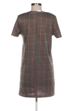 Рокля Zara, Размер M, Цвят Многоцветен, Цена 20,99 лв.