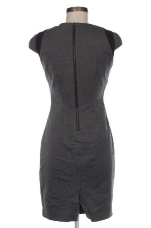 Kleid Zara, Größe M, Farbe Mehrfarbig, Preis € 6,99
