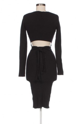 Рокля Zara, Размер S, Цвят Черен, Цена 34,99 лв.