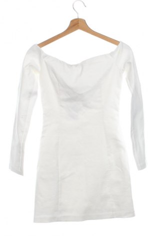 Rochie Zara, Mărime S, Culoare Alb, Preț 163,20 Lei