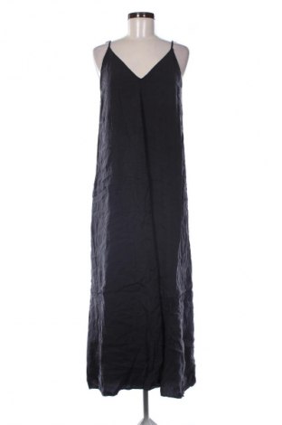 Kleid Zara, Größe XS, Farbe Grau, Preis 19,99 €