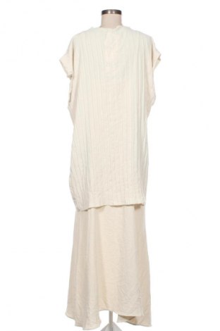 Ruha Zara, Méret L, Szín Ekrü
, Ár 22 209 Ft