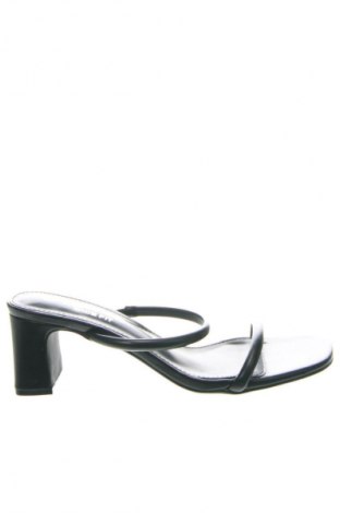 Sandale Boohoo, Mărime 42, Culoare Negru, Preț 97,99 Lei