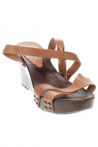Sandály Eram, Velikost 38, Barva Hnědá, Cena  939,00 Kč