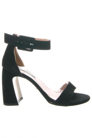 Сандали Gino Rossi, Размер 38, Цвят Черен, Цена 56,97 лв.