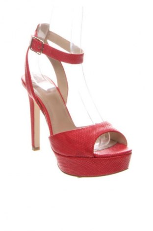 Sandale Guess, Mărime 37, Culoare Roșu, Preț 217,99 Lei