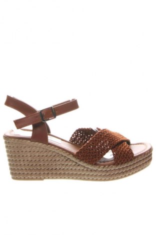 Sandale Unbranded, Mărime 40, Culoare Maro, Preț 116,99 Lei