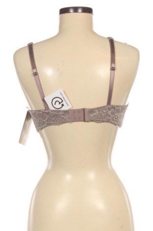 Melltartó Sassa, Méret M, Szín Bézs, Ár 6 219 Ft