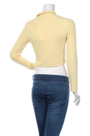 Дамска блуза ONLY, Размер S, Цвят Жълт, 65% полиестер, 30% вискоза, 5% еластан, Цена 40,50 лв.