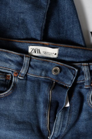 Damskie jeansy Zara, Rozmiar S, Kolor Niebieski, 95% bawełna, 3% poliester, 2% elastyna, Cena 97,50 zł