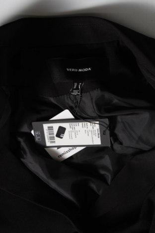 Дамско сако Vero Moda, Размер M, Цвят Черен, 90% полиестер, 10% еластан, Цена 59,25 лв.