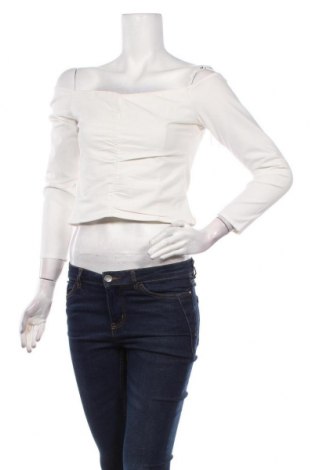 Дамска блуза Abercrombie & Fitch, Размер M, Цвят Бял, 89% полиестер, 11% еластан, Цена 29,70 лв.