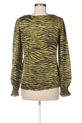 Дамска блуза, Размер XS, Цвят Многоцветен, Цена 6,20 лв.