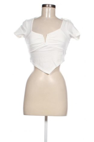 Дамска блуза BDG, Размер M, Цвят Бял, Цена 12,24 лв.